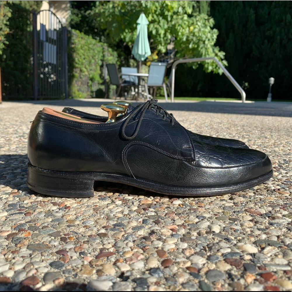 **SOLD** Vintage Nunn Bush Derby’s